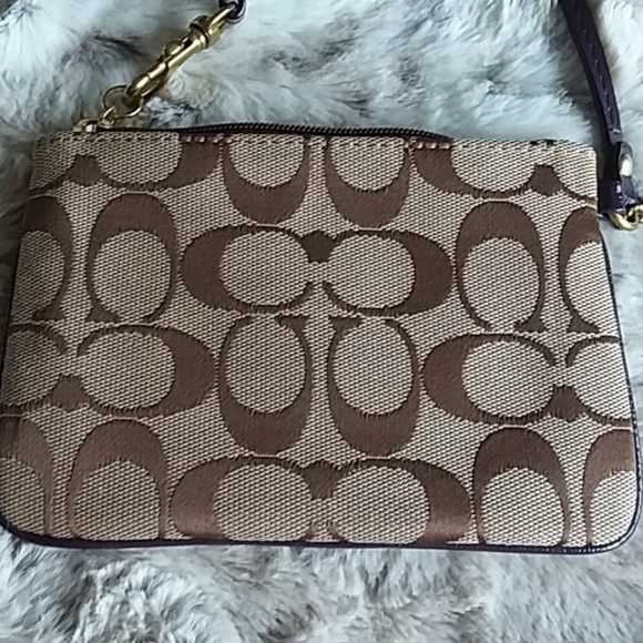 Coach Signature Stripe fabric wristlet,  EUC - Picture 5 of 10